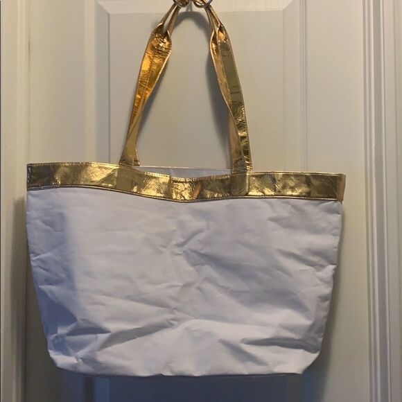 🛍VICTORIA Secret weekender tote🛍 - Picture 4 of 5